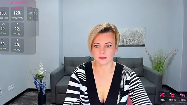 Julia Wilsone online show from 11-20-25, 07:09