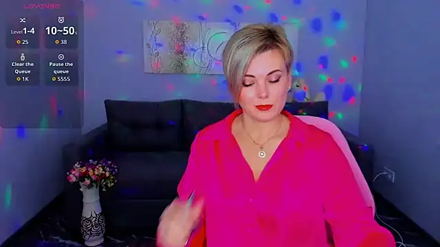 Julia Wilsone online show from 12-05-25, 12:59