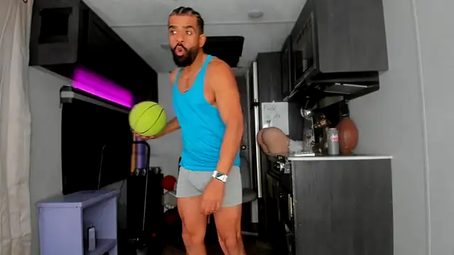 Snapshot of DirtyDrizzy chatting on 02-14-26, 02:45 DirtyDrizzy online show from 02-14-26, 02:45