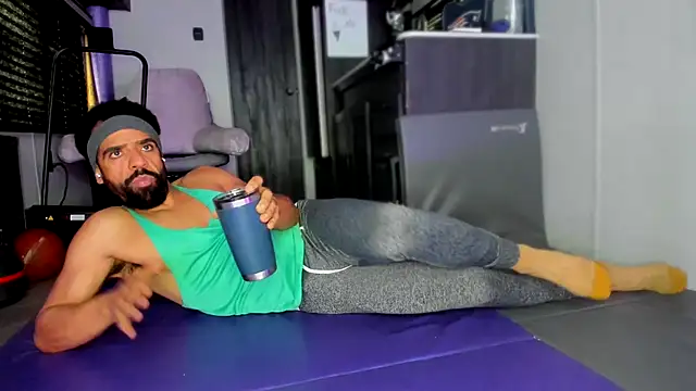 Snapshot of DirtyDrizzy chatting on 02-22-26, 05:03 DirtyDrizzy online show from 02-22-26, 05:03