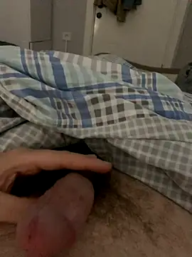 Erenn34 online show from 10-27-25, 10:44