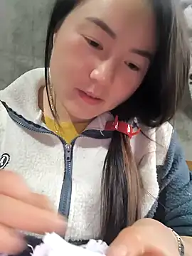 Snapshot of Sweetlove_77 chatting on 02-25-25, 10:15 Sweetlove 77 online show from 02-25-25, 10:15