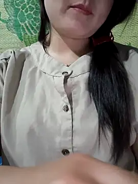 Snapshot of Sweetlove_77 chatting on 09-18-25, 01:03 Sweetlove 77 online show from 09-18-25, 01:03