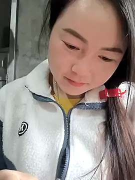 Snapshot of Sweetlove_77 chatting on 02-25-25, 02:03 Sweetlove 77 online show from 02-25-25, 02:03