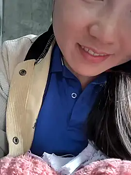 Snapshot of Sweetlove_77 chatting on 02-26-25, 04:52 Sweetlove 77 online show from 02-26-25, 04:52