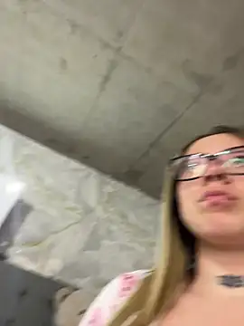 Cristal v 1 online show from 04-21-26, 04:30