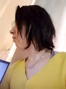 Gussie Bridie online show from 10-23-25, 06:56