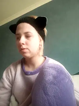 Gussie Bridie online show from 02-25-25, 07:09