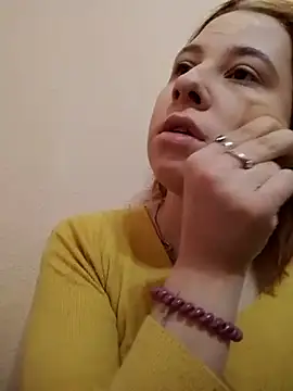 Gussie Bridie online show from 11-21-25, 05:50