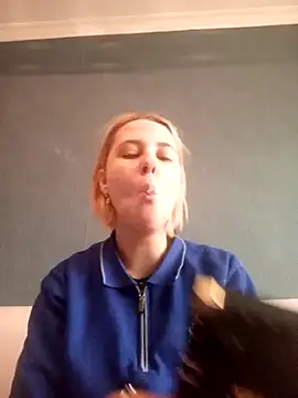Gussie Bridie online show from 02-11-25, 06:51