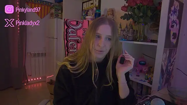 Pinkyladyxxx online show from 01-16-26, 12:03