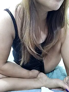 Snapshot of MinDanasa79 chatting on 05-25-26, 12:21 MinDanasa79 online show from 05-25-26, 12:21