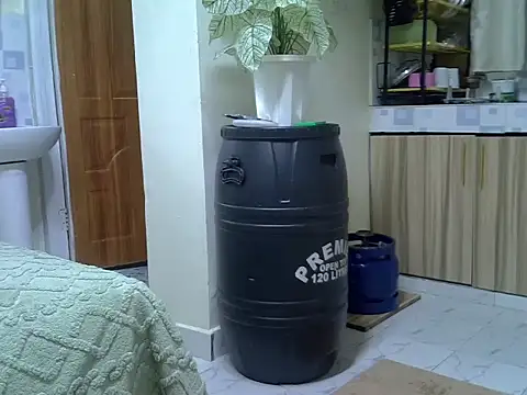 jeyberrie online show from 12-18-25, 10:46