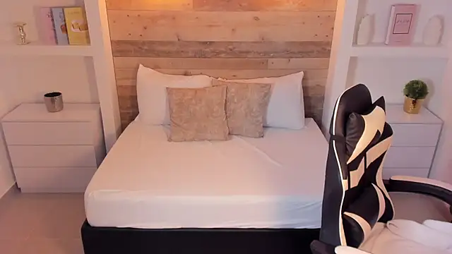 nicky peyton online show from 10-12-25, 02:57