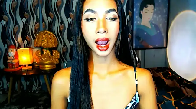 PrettyLatiina online show from 12-10-24, 02:17