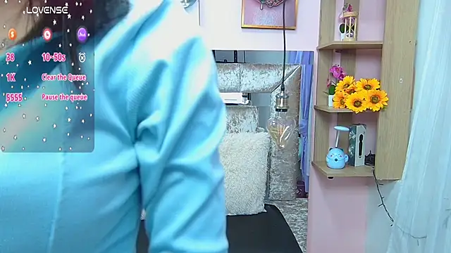 Snapshot of Vaioletcooper chatting on 03-15-25, 12:47 Vaioletcooper online show from 03-15-25, 12:47