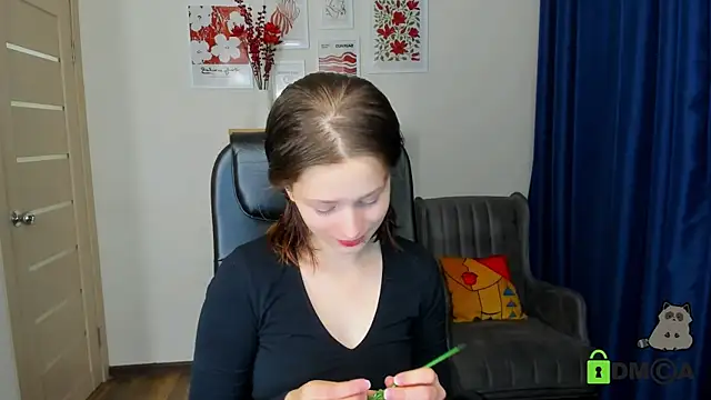 Alina Mills online show from 11-20-25, 09:43