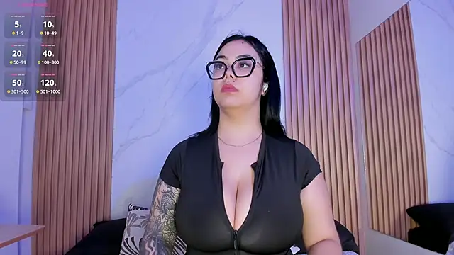 juicy led  online show from 10-21-25, 11:20