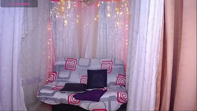 Snapshot of Ana_off_alana chatting on 10-09-25, 10:43 Ana off alana online show from 10-09-25, 10:43