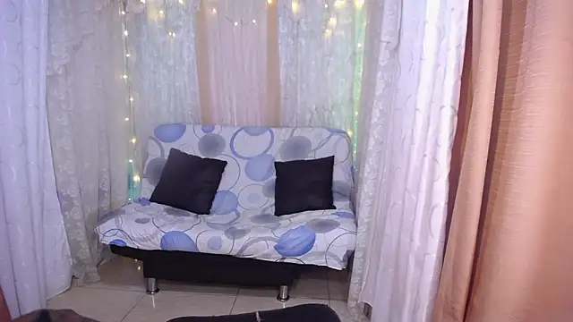 Snapshot of Ana_off_alana chatting on 03-22-25, 12:17 Ana off alana online show from 03-22-25, 12:17