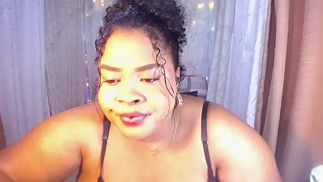 Snapshot of Ana_off_alana chatting on 03-05-25, 11:38 Ana off alana online show from 03-05-25, 11:38