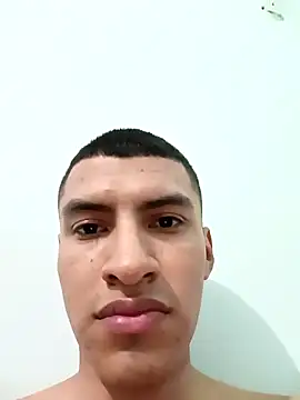 Rogersmit2 online show from 11-18-25, 03:32