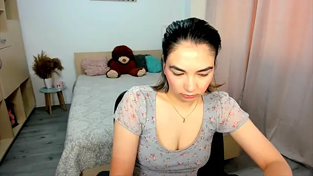 Alexa Dolly12 online show from 05-20-26, 08:11
