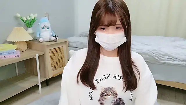 Sayuringo  online show from 11-04-25, 01:04