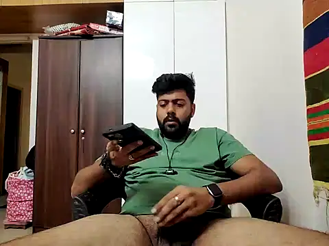 Snapshot of Hornie_small_Dick01 chatting on 02-04-25, 10:32 Hornie small Dick01 online show from 02-04-25, 10:32