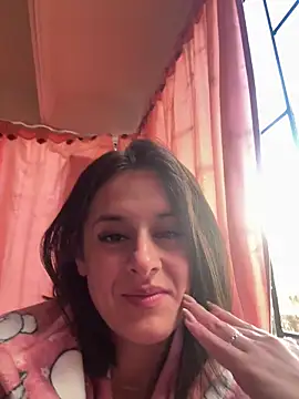 Snapshot of Alice_milf_ chatting on 05-01-26, 12:54 Alice milf online show from 05-01-26, 12:54
