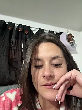 Alice milf  online show from 03-22-26, 11:12