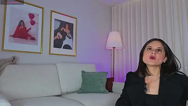Snapshot of Alice_milf_ chatting on 05-02-26, 06:24 Alice milf online show from 05-02-26, 06:24