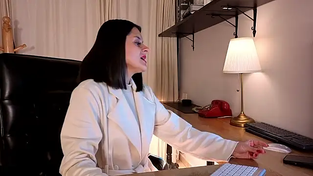 Alice milf  online show from 01-18-26, 11:13