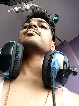 INDIAN PRINCE 01 online show from 03-03-25, 04:54