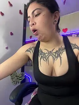  luna torres online show from 06-18-26, 01:05
