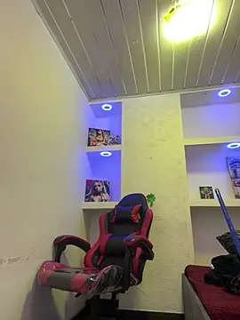  luna torres online show from 04-16-26, 12:39