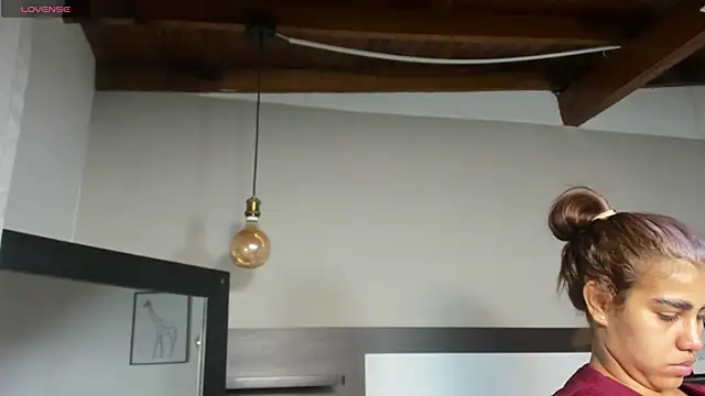 SaraaJhonsonn online show from 04-07-26, 02:19