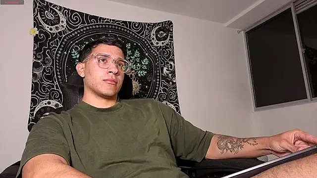 Snapshot of JayMarcos_ chatting on 10-06-25, 02:24 JayMarcos online show from 10-06-25, 02:24