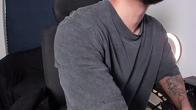 JayMarcos  online show from 12-21-25, 02:35