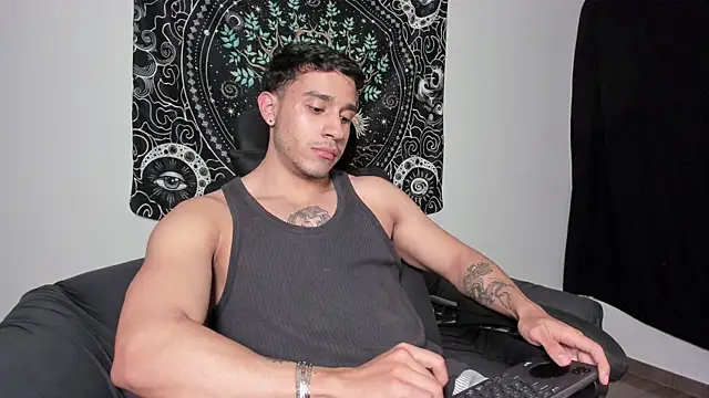 Snapshot of JayMarcos_ chatting on 03-10-25, 05:43 JayMarcos online show from 03-10-25, 05:43