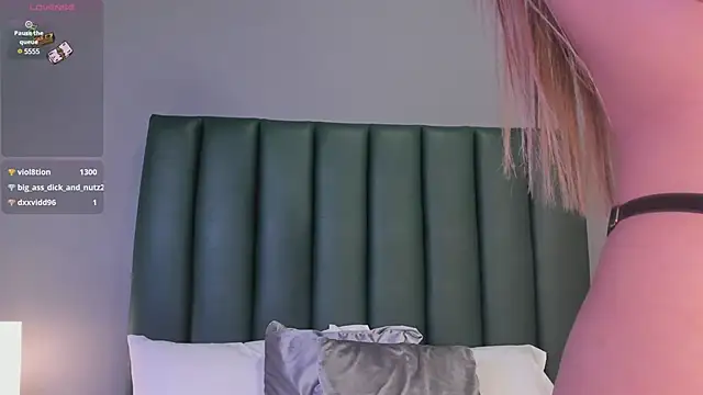 Snapshot of VictoriaNoah_ chatting on 03-21-25, 07:57 VictoriaNoah online show from 03-21-25, 07:57