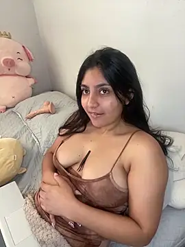 cloe small online show from 02-23-25, 08:44