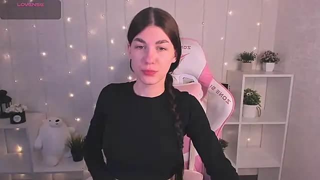 Snapshot of toooyour chatting on 02-25-26, 12:00 toooyour online show from 02-25-26, 12:00