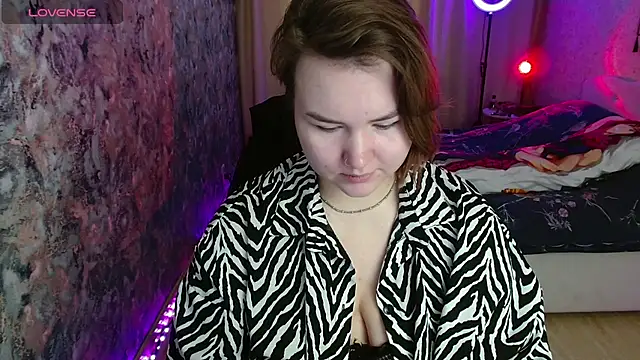 Snapshot of Jenny_Fox chatting on 03-04-26, 04:09 Jenny Fox online show from 03-04-26, 04:09