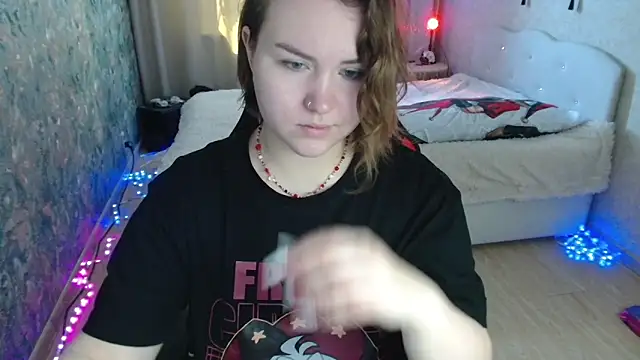 Snapshot of Jenny_Fox chatting on 05-20-26, 04:53 Jenny Fox online show from 05-20-26, 04:53