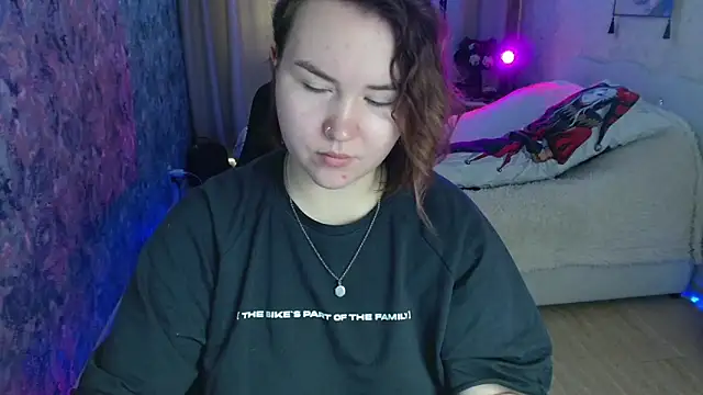 Snapshot of Jenny_Fox chatting on 06-20-26, 03:22 Jenny Fox online show from 06-20-26, 03:22