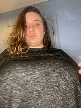 lairarose online show from 12-05-24, 03:09