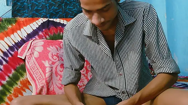 Snapshot of Alex_Suman25 chatting on 05-06-26, 08:57 Alex Suman25 online show from 05-06-26, 08:57