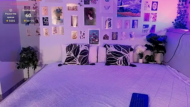 MiaBecky online show from 07-17-26, 05:48