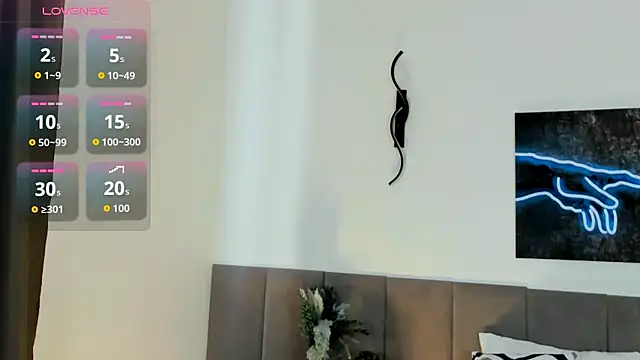 MiaBecky online show from 09-17-25, 05:20